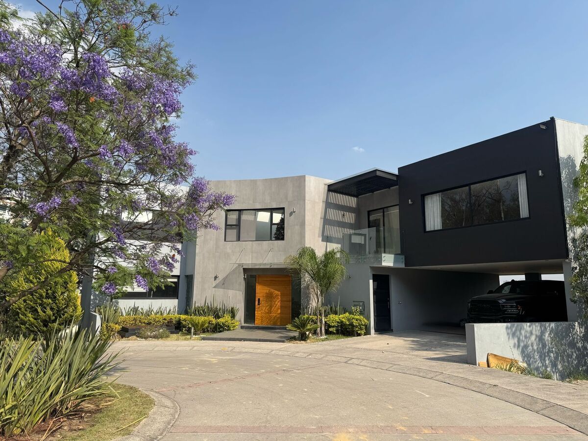 8, Pergolas, 001, Bosque Real, 52770 con 4 Recámaras, 4 Baños, 970 Metros Cuadrados y 6 Puestos de Estacionamiento 8, Pergolas, 001, Bosque Real, 52770 con 4 Recámaras, 4 Baños, 970 Metros Cuadrados y 6 Puestos de Estacionamiento
